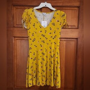 Love, Fire Yellow and White/pink Floral Dress Size Small
